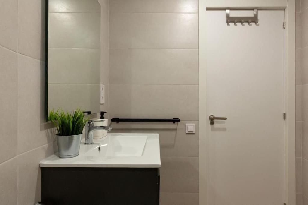 Appartement Nuevo Loft En Playa Y Cerca Del Centro, Ac Y Wifi à Valence Extérieur photo
